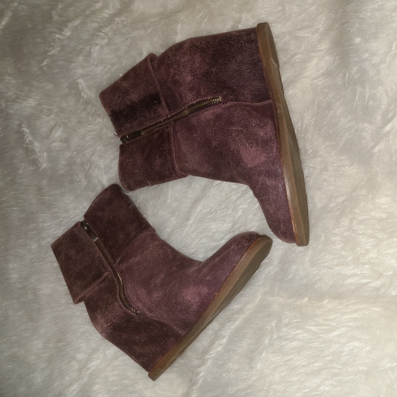 Johnston & Murphy S. 9.5 Distressed Dark Red Leather Wedge Booties - Picture 2 of 7